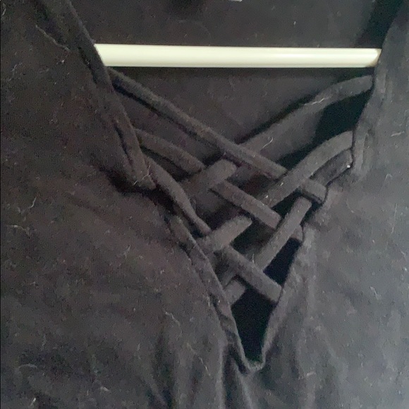 Black crop top - Picture 3 of 3